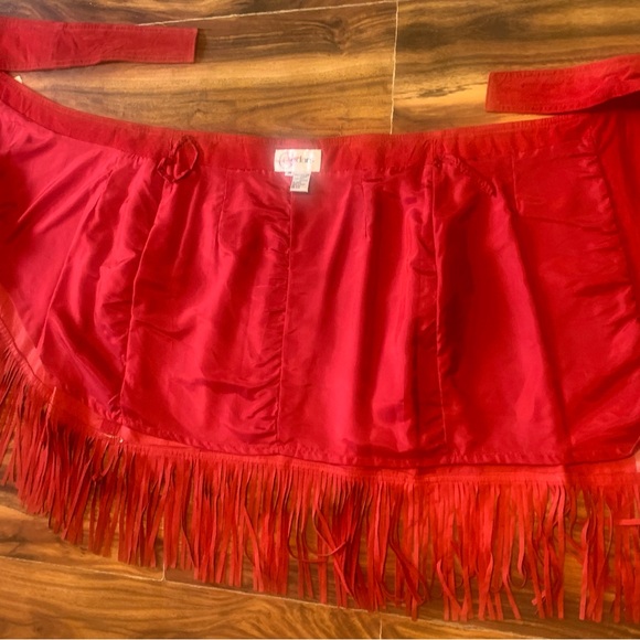 Vintage Cedars Neiman Marcus Red Suede Fringe Medium Wrap Skirt. 3040 - Picture 4 of 7